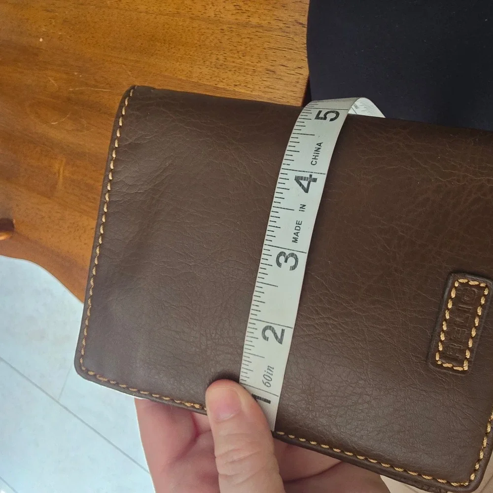 Relic Brown Leather Passport Wallet US Great Seal Vintage Travel Organizer